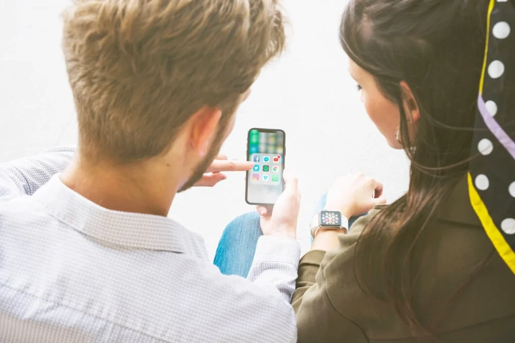  WhatsApp's Interactive Edge